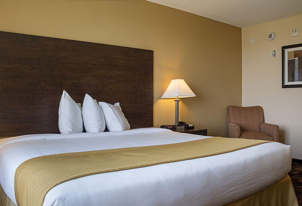 Quality Inn & Suites Minot Exteriér fotografie
