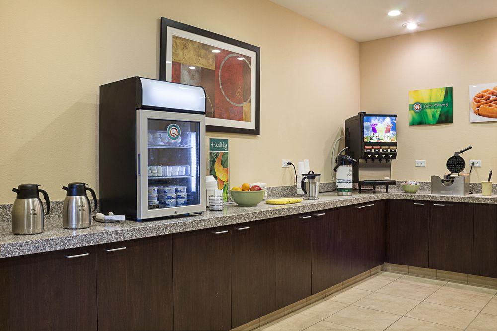 Quality Inn & Suites Minot Exteriér fotografie