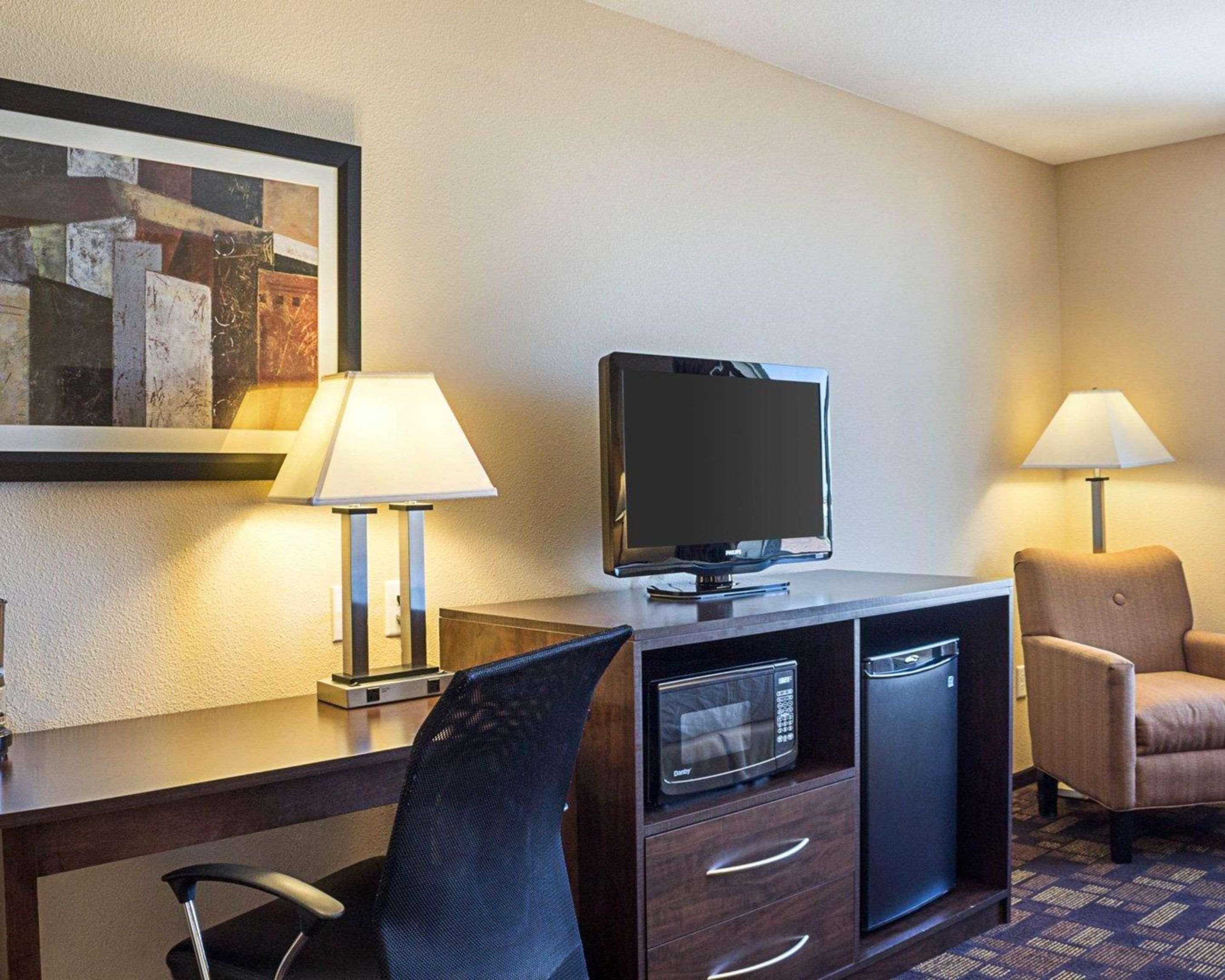 Quality Inn & Suites Minot Exteriér fotografie