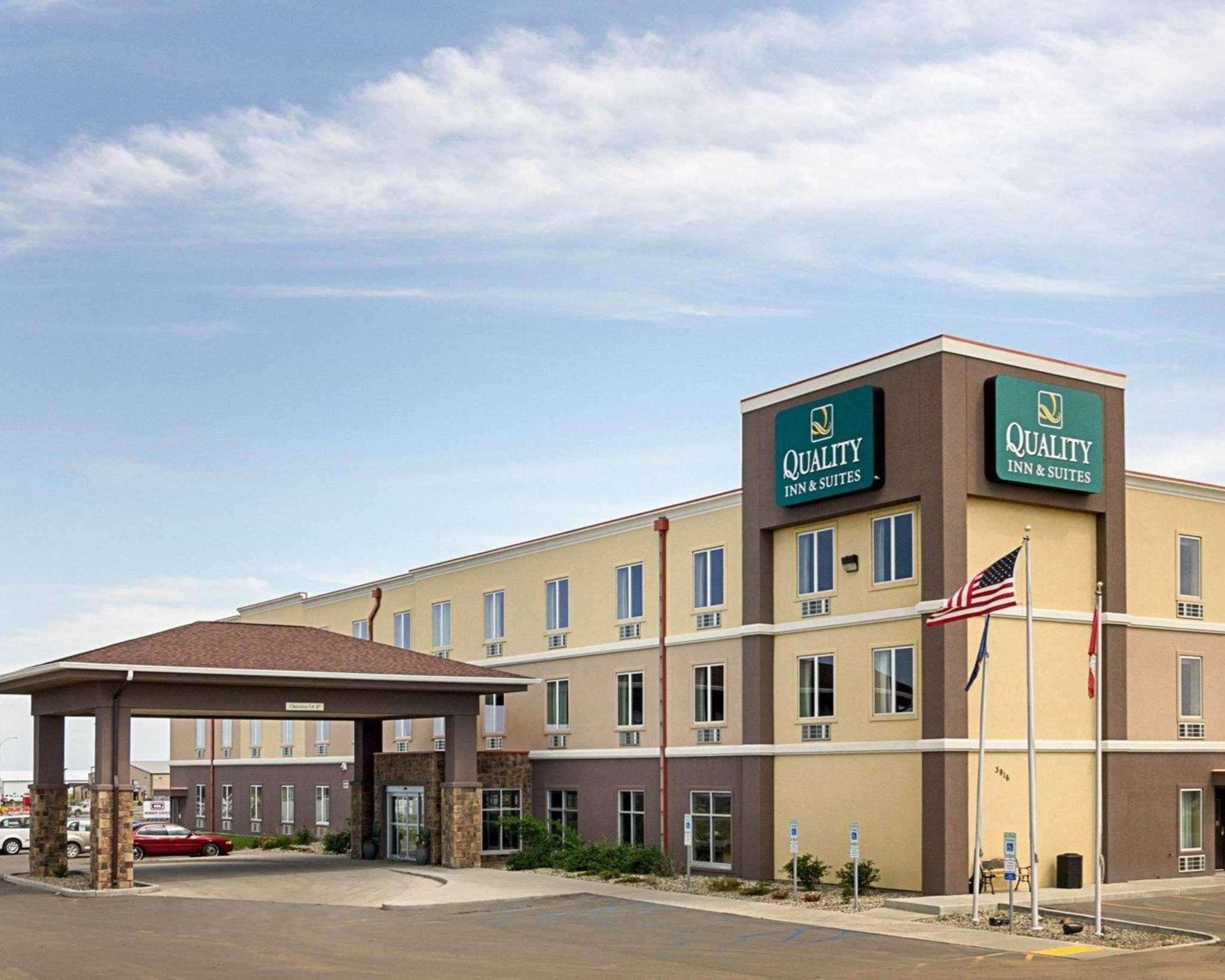 Quality Inn & Suites Minot Exteriér fotografie