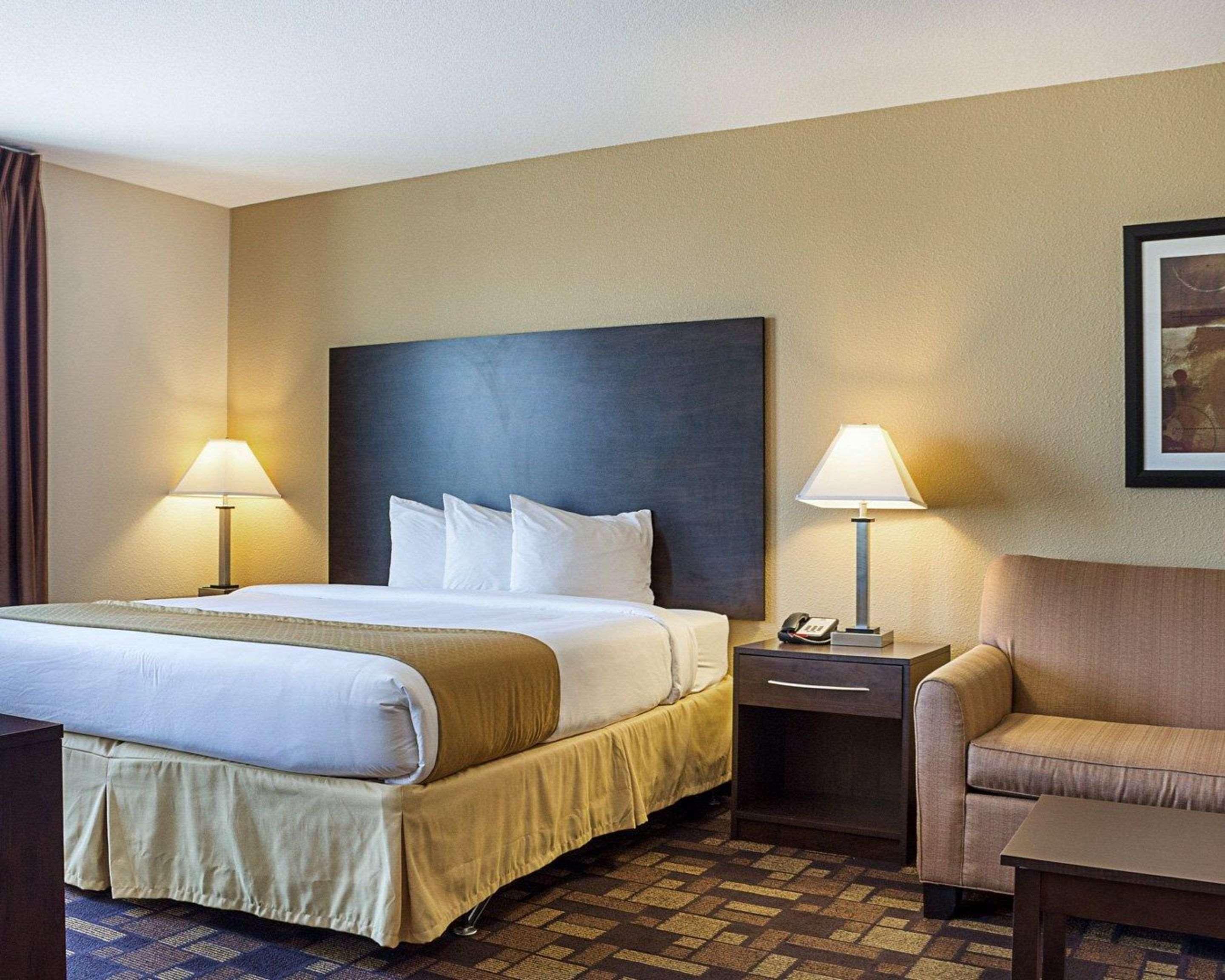 Quality Inn & Suites Minot Exteriér fotografie