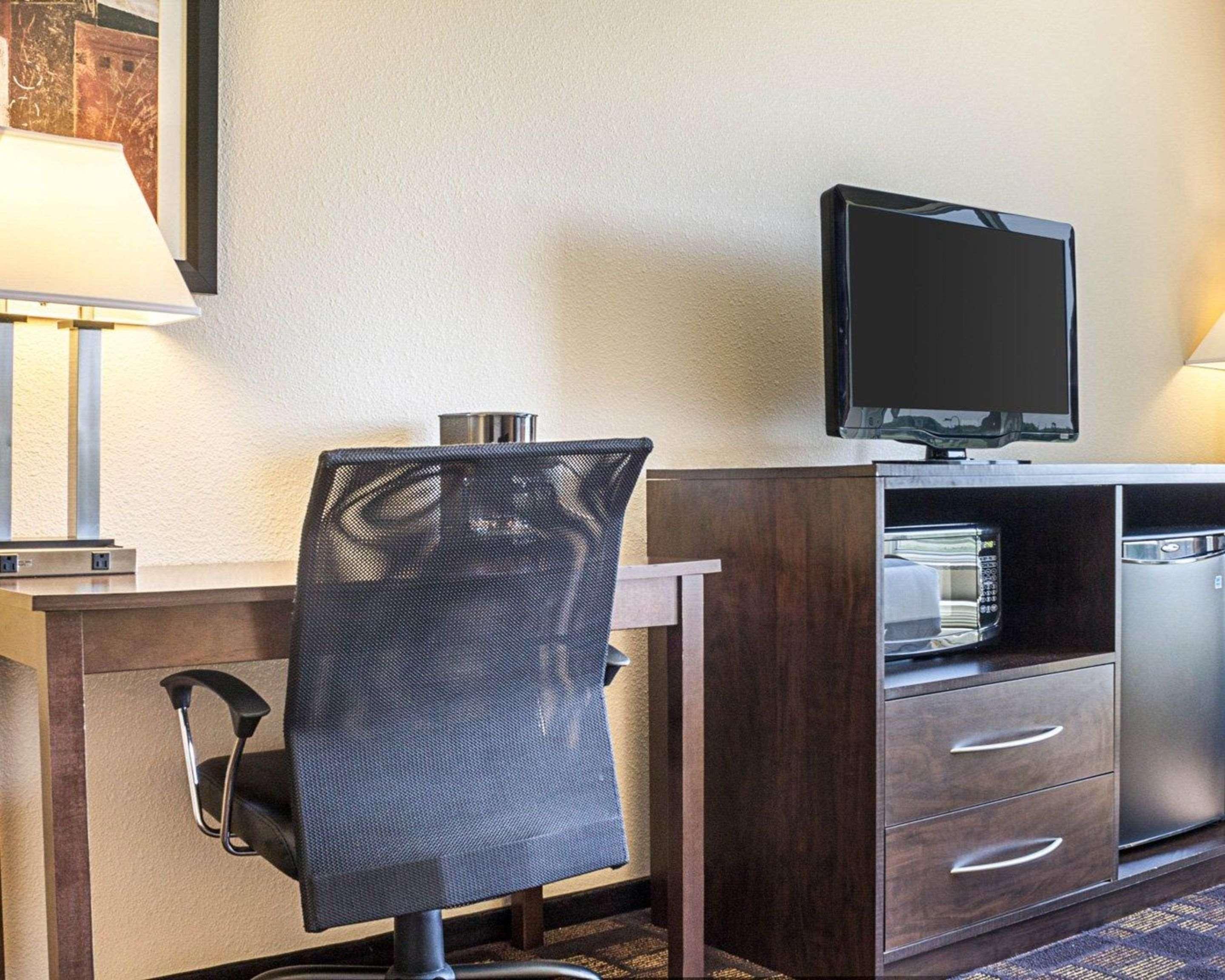 Quality Inn & Suites Minot Exteriér fotografie
